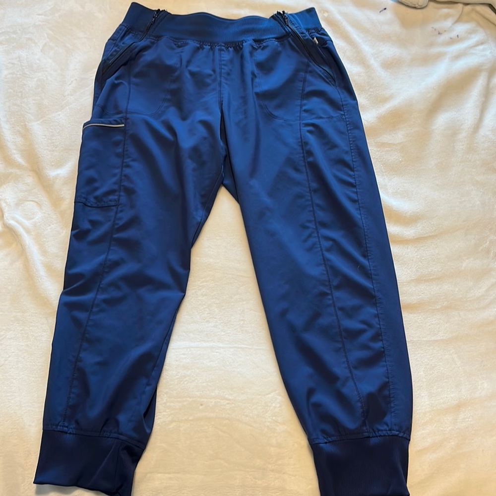 Women’s large petite Cherokee scrub joggers